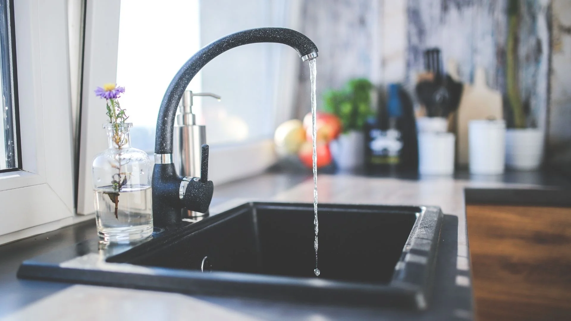 Riesgos de consumir agua del grifo sin purificar